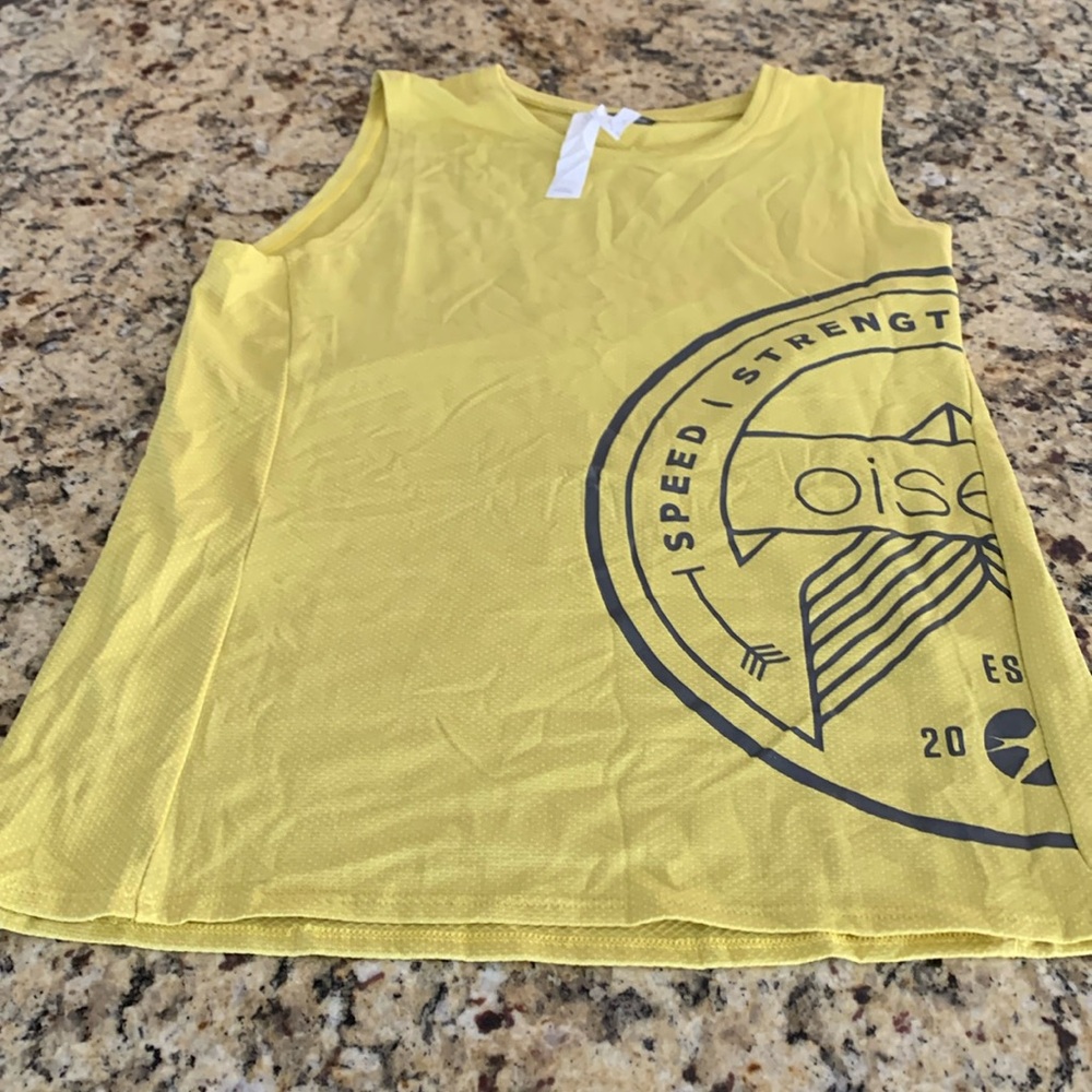 Size 8 Oiselle Vollee tank in yellow. Very good condition
